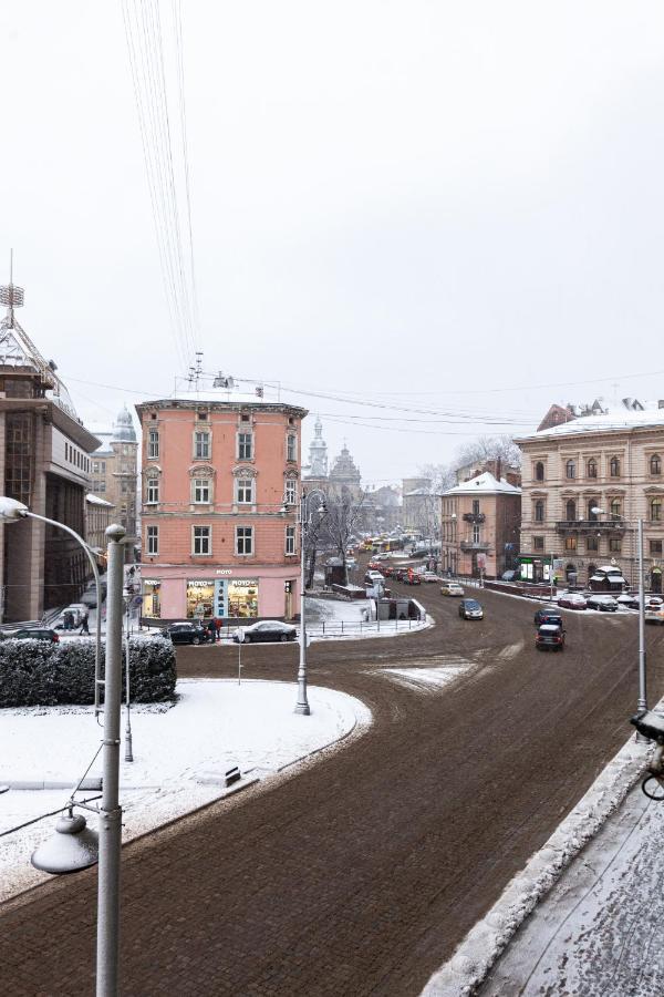 Romari Площа Міцкевича Lviv Exterior foto